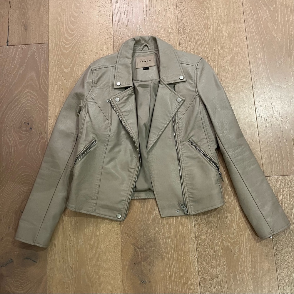 Blank NYC - Light grey leather motto jacket